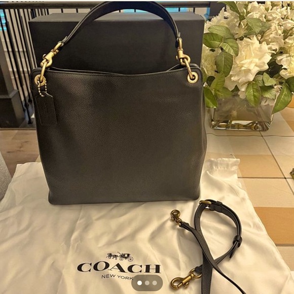 Coach - Picture 2 of 3